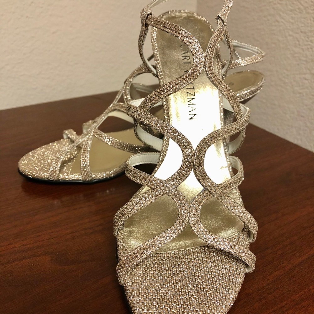 NEW!! Stuart Weitzman Turningup gold shmr sandal